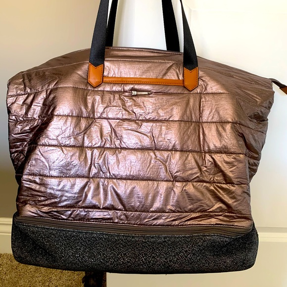 COPY - Gym/Travel Bag - Picture 1 of 4